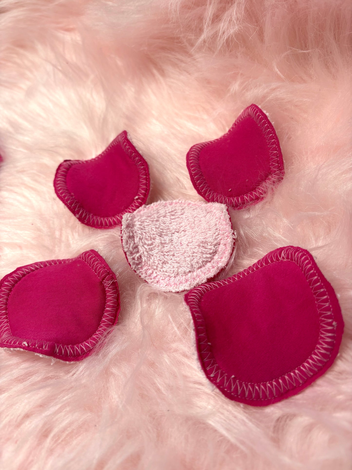 Einzigartiges Rosa Kosmetik-Set: Täschchen & 5 wiederverwendbare Pads